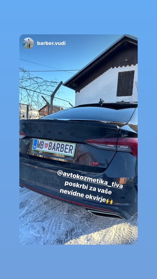 Nosilec pritrdi.me na avtomobilu stranke